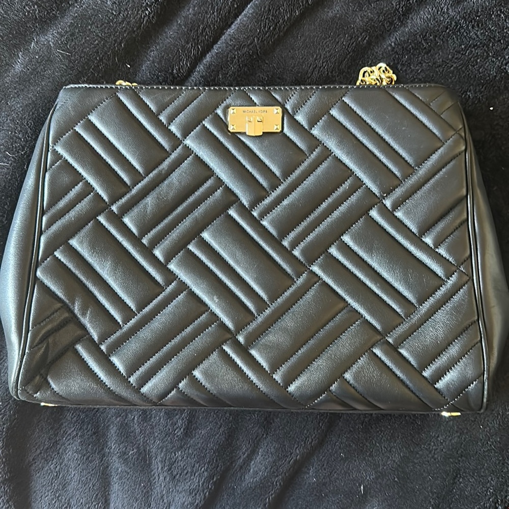 Michael kors adjustable handle shoulder bag